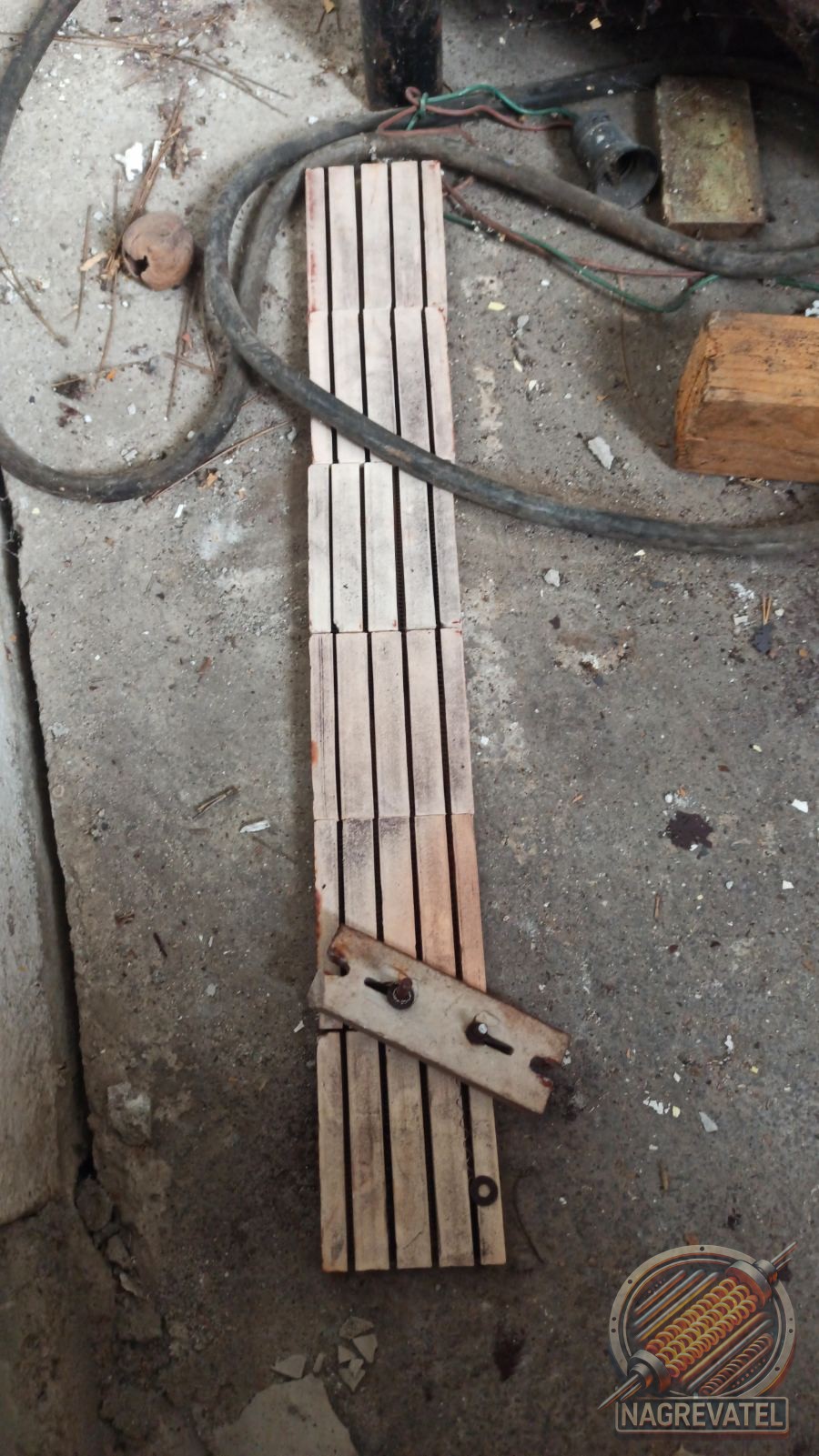 231213115154image
